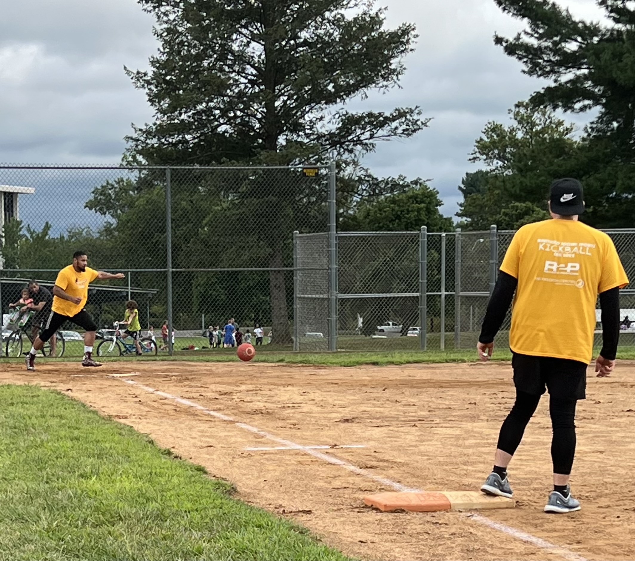 Maryland Social Sports kicks off fall with kickball league in Kentlands