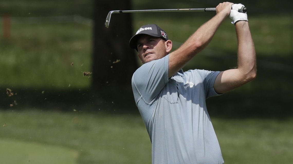 Steele takes early lead on different Muirfield Village track
