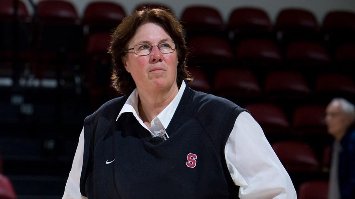 Longtime Stanford volleyball coach becomes first assistant in AVCA Hall of Fame