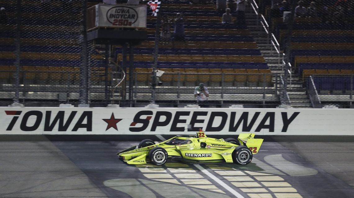 Pagenaud snaps Ganassi streak with IndyCar win at Iowa