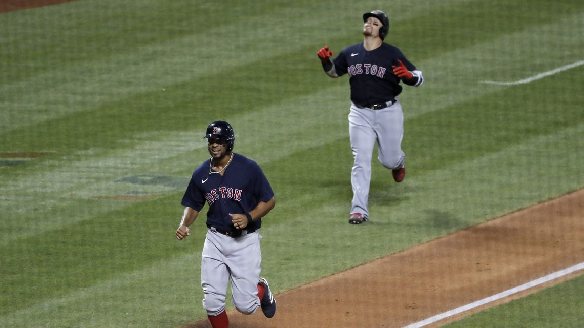 Vázquez homers twice to lead Pérez and Red Sox past Mets 4-2