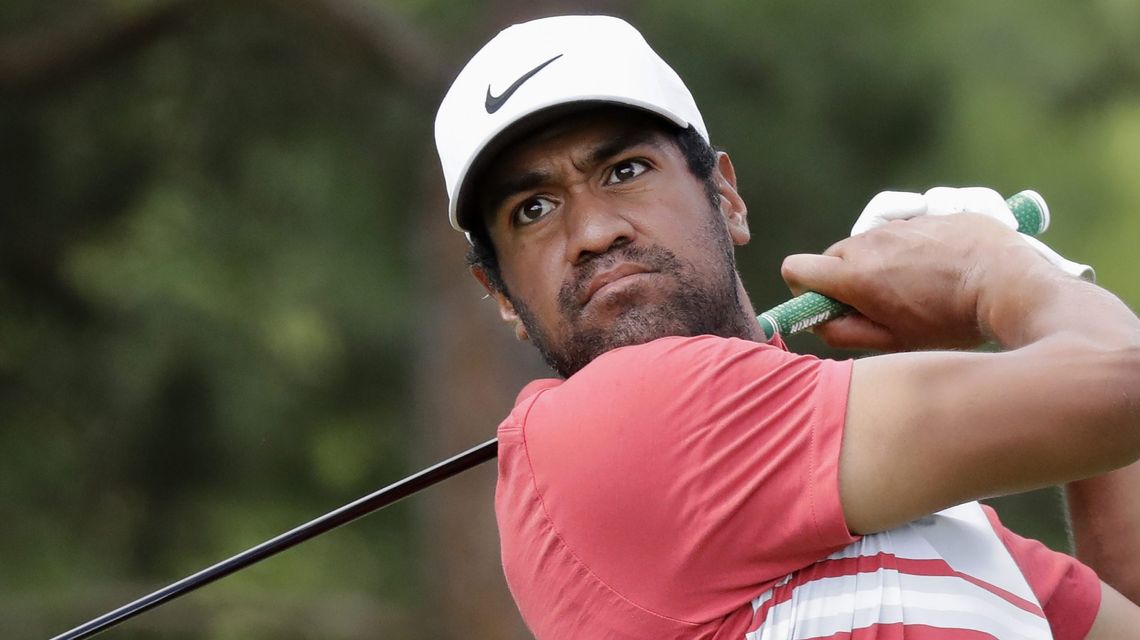 Finau, Palmer share early lead at Memorial as Tiger hangs on