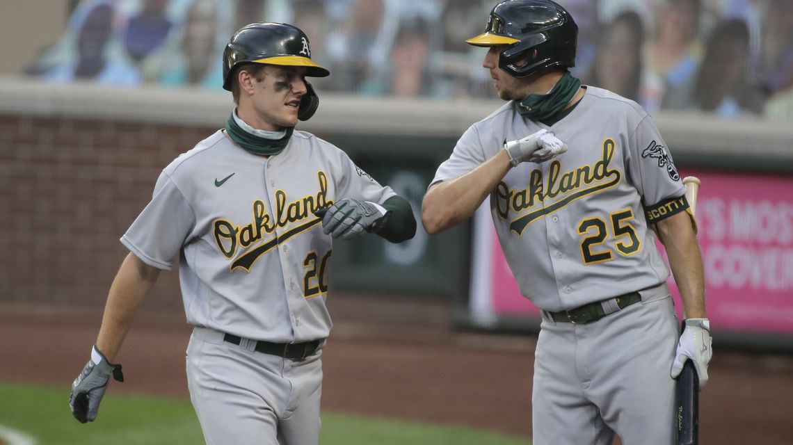 A’s use big 5th inning to cruise past Mariners 11-1