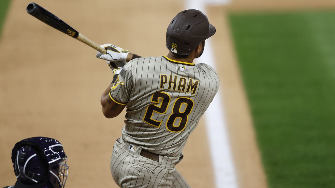 Pham, Tatis homer in 9th, Padres rally for 8-7 win over Rox