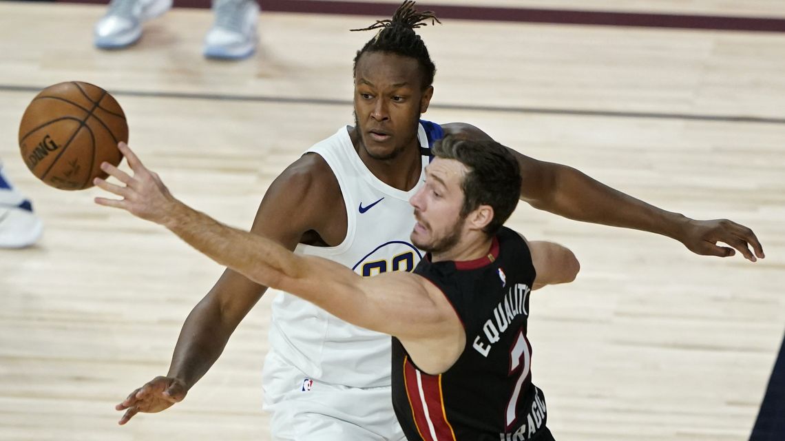 Dragic scores 23, 5th-seeded Heat sweep Pacers to advance