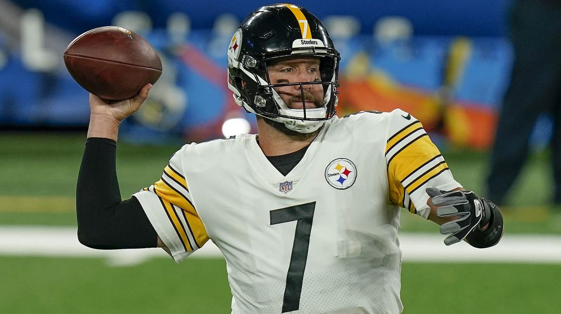 What elbow problem? Roethlisberger quiets doubters in opener