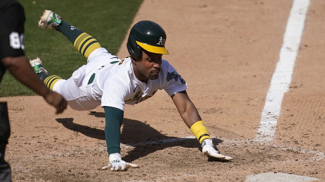 A’s beat Mariners 6-2, earn 2 seed and will face White Sox