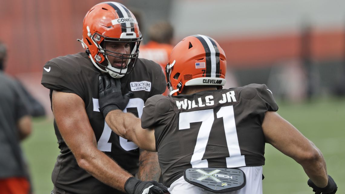Browns tackle Conklin not starting against Bengals