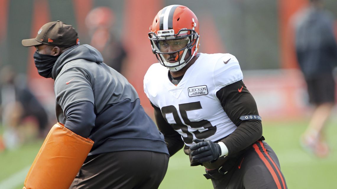 On edge: Browns’ Garrett returns after NFL suspension
