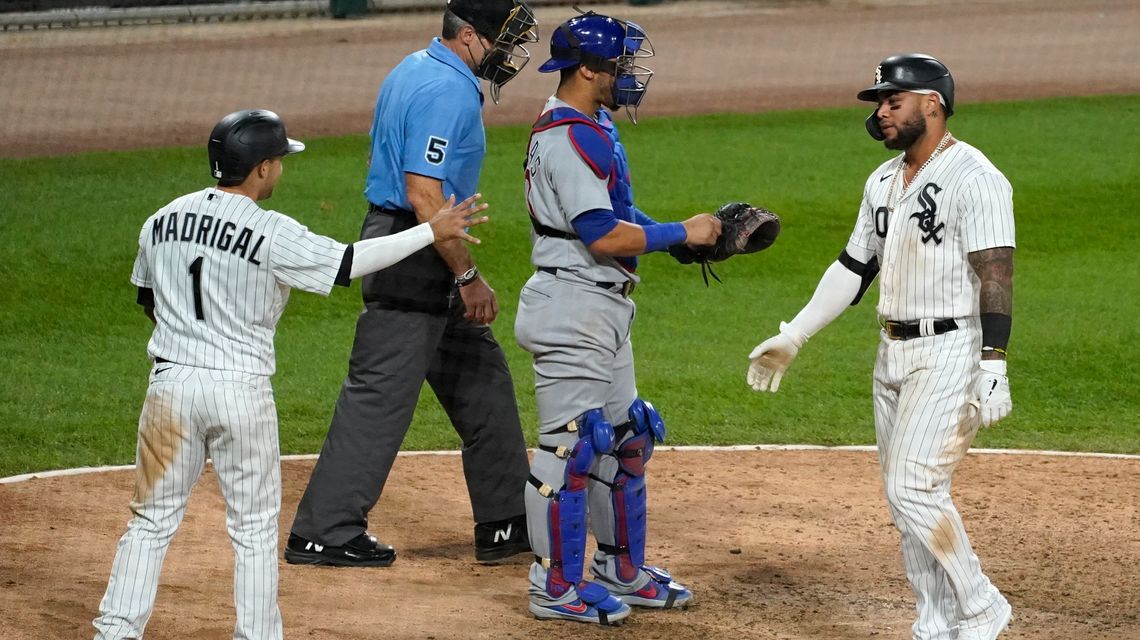 Moncada homers as White Sox win 9-5; Cubs clinch NL Central