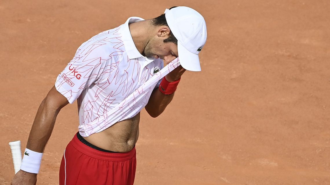 Djokovic loses his cool again during win at Italian Open