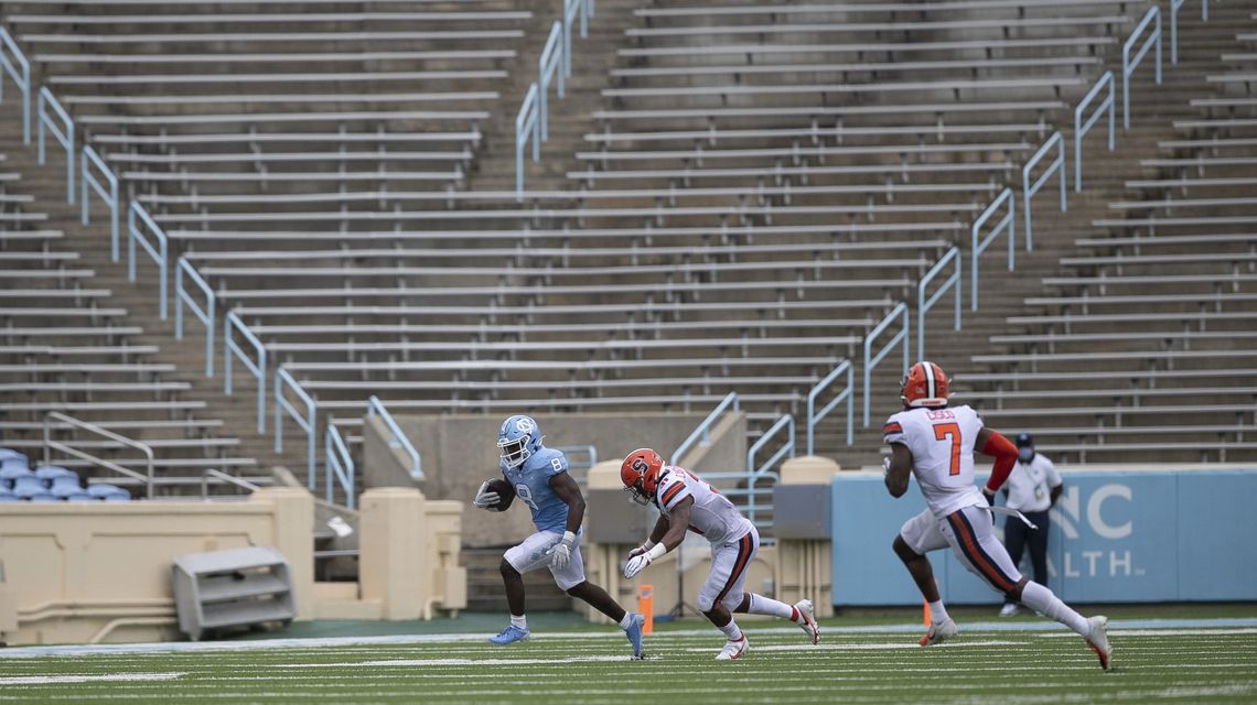 Williams’ 3 TDs help No. 18 UNC pull away from Syracuse 31-6