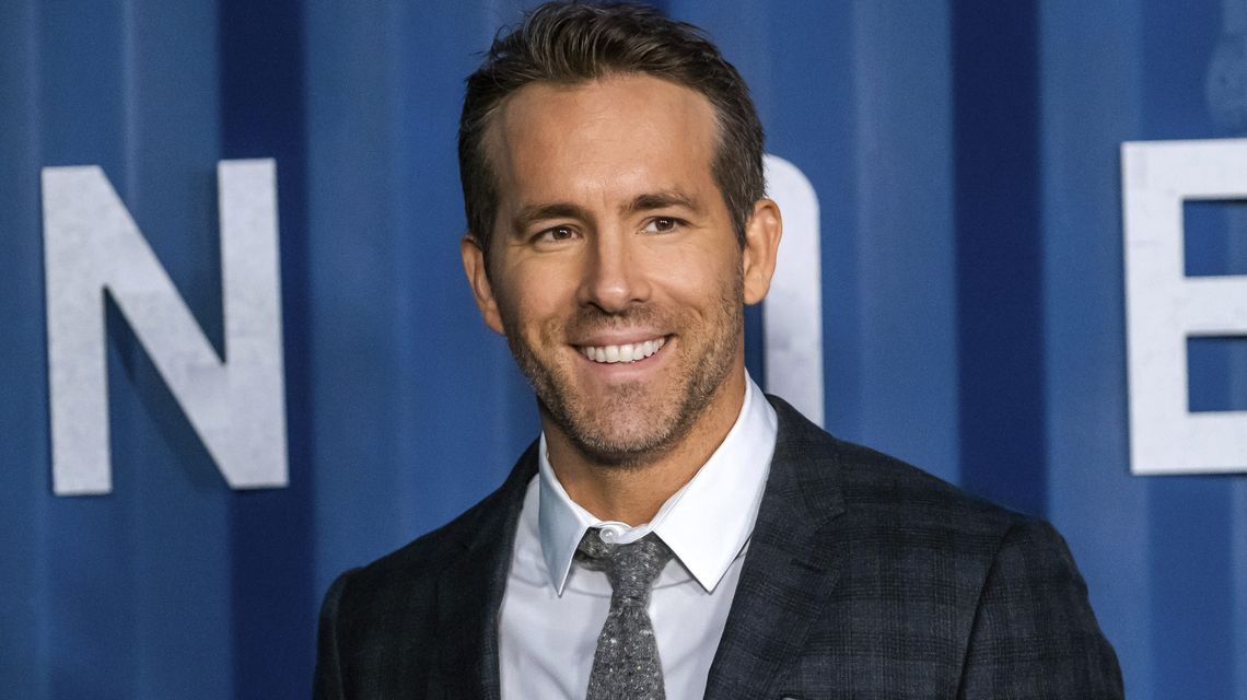 Actor Ryan Reynolds looking to invest in Welsh soccer club