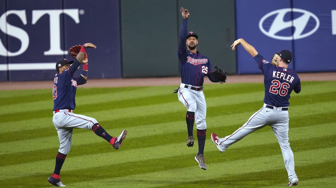 Twins hit 3 homers and slow down White Sox with 5-1 win