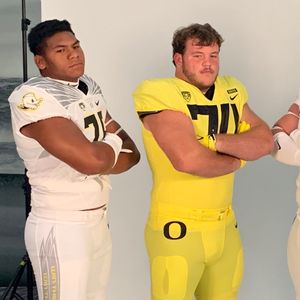 Oregon lands top-rated tackle in West region