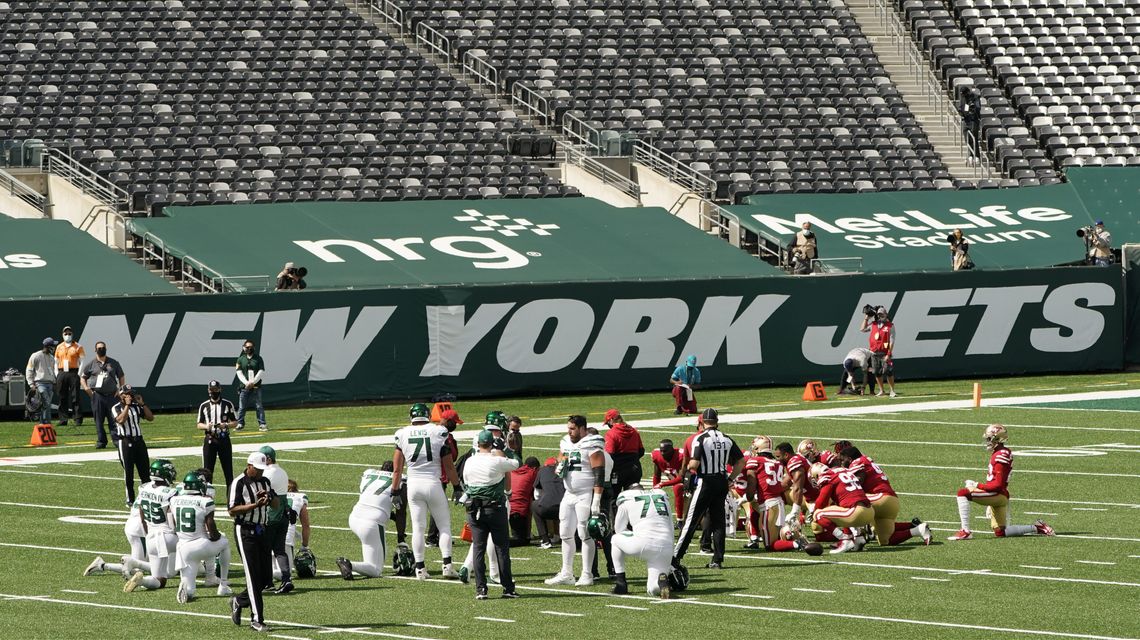 49ers complain about playing surface at MetLife Stadium