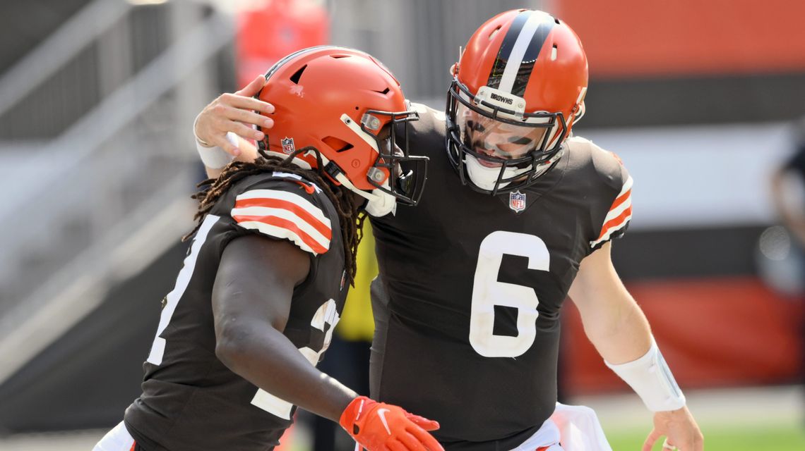 Mayfield, Chubb lead Browns past Washington and over .500