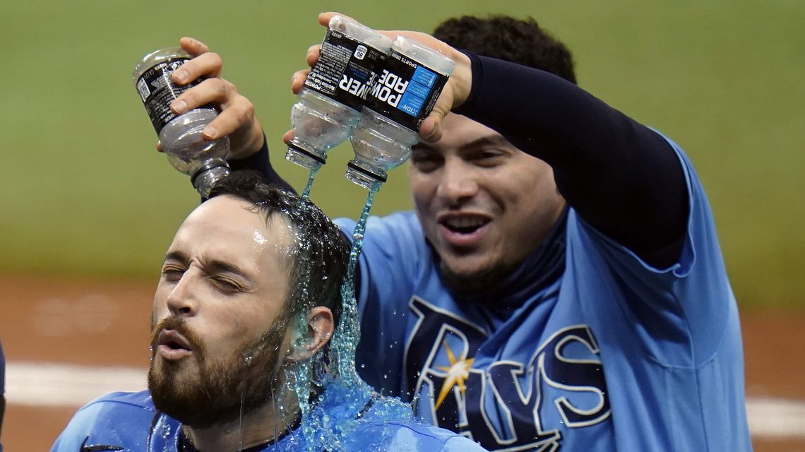 Lowe’s sac fly in 10th gives Rays 5-4 win over Marlins