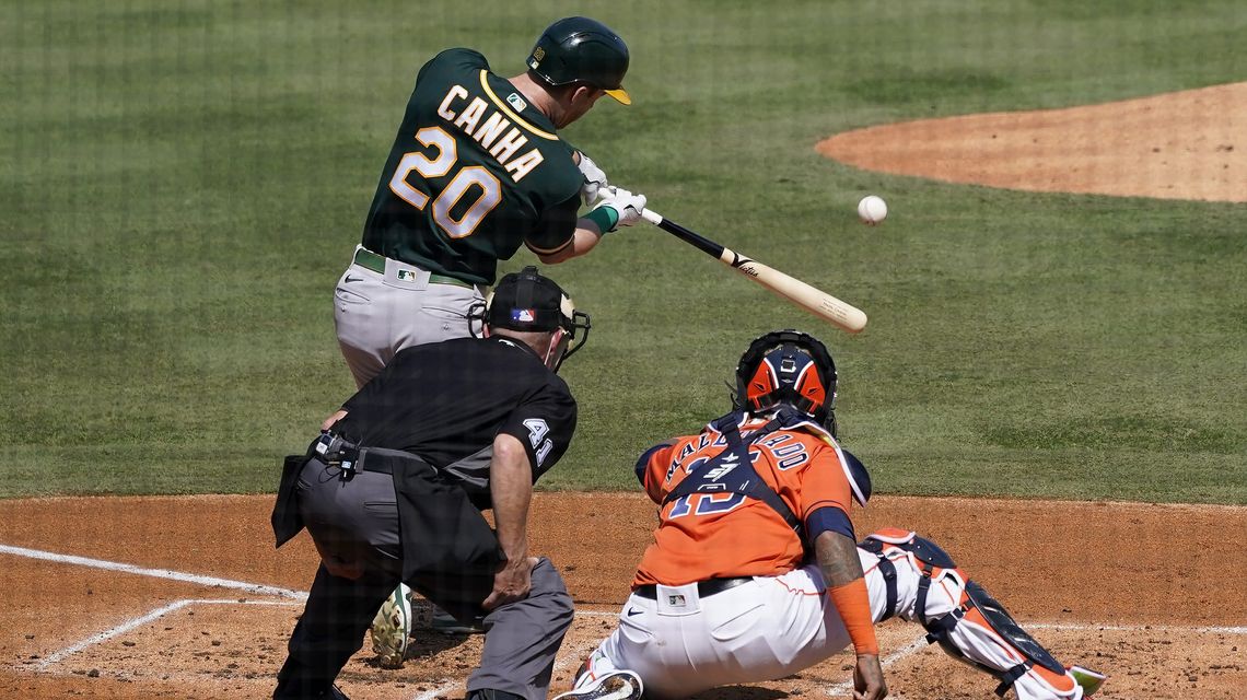 Pinder’s HR helps rally A’s past Astros 9-7, trail ALDS 2-1