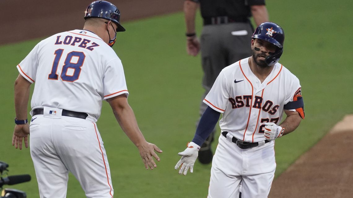 Altuve’s throwing yips hurt Astros again in Game 3 of ALCS