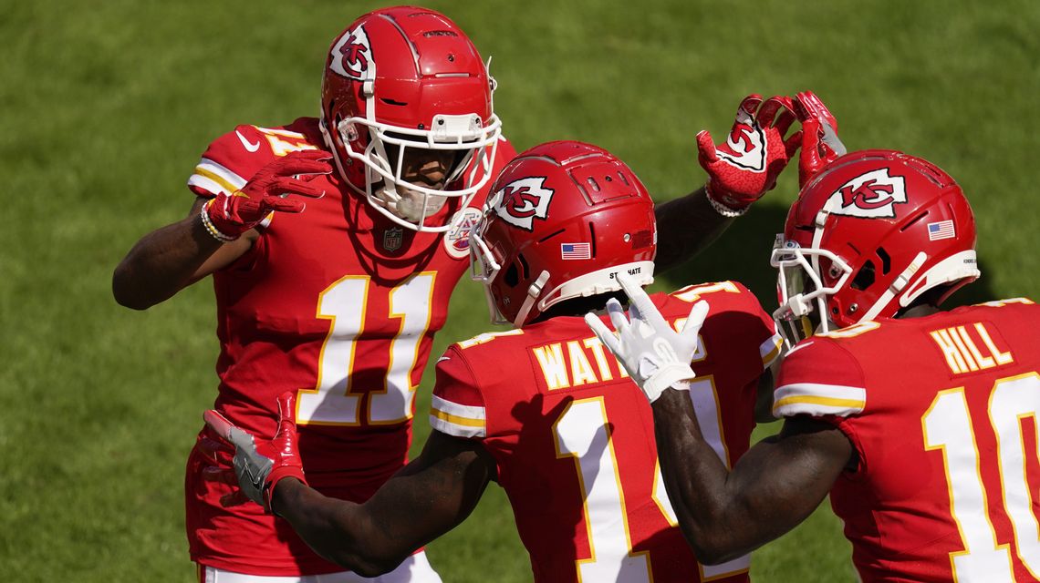 Chiefs down several offensive pieces with Buffalo on deck