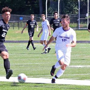Jalen Holley brings remarkable poise to UW-Whitewater soccer