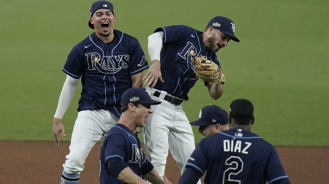 Brosseau homer off Chapman lifts Rays over Yanks, into ALCS