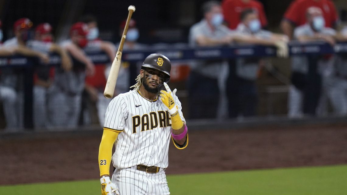 Tatis, Myers homer twice, Padres stay alive with 11-9 win