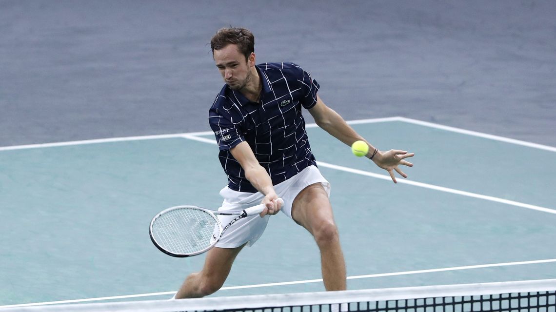 Medvedev beats Raonic to reach first Paris Masters final