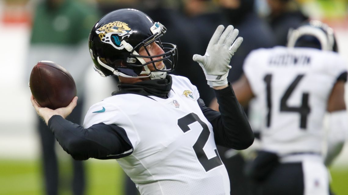 Jags bench rookie QB Luton, switch to vet Glennon vs Browns