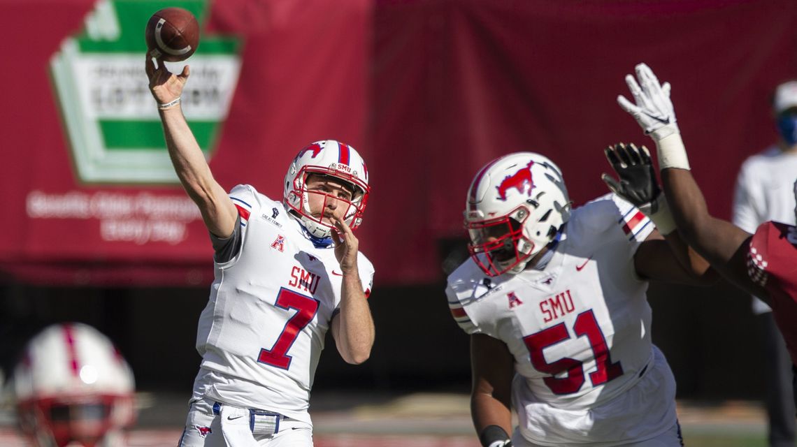 Buechele, No. 18 SMU pull away late, top undermanned Temple