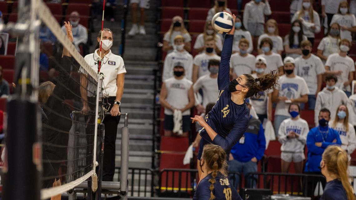 Elkhorn South volleyball makes history with first-ever state title