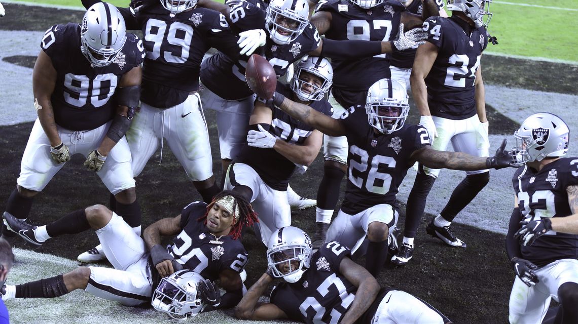 Raiders run over mistake-prone Broncos 37-12