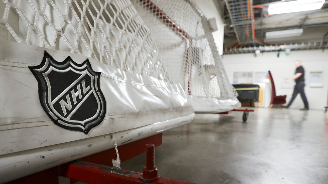 NHL, players finalize agreement for 56-game season in 2021