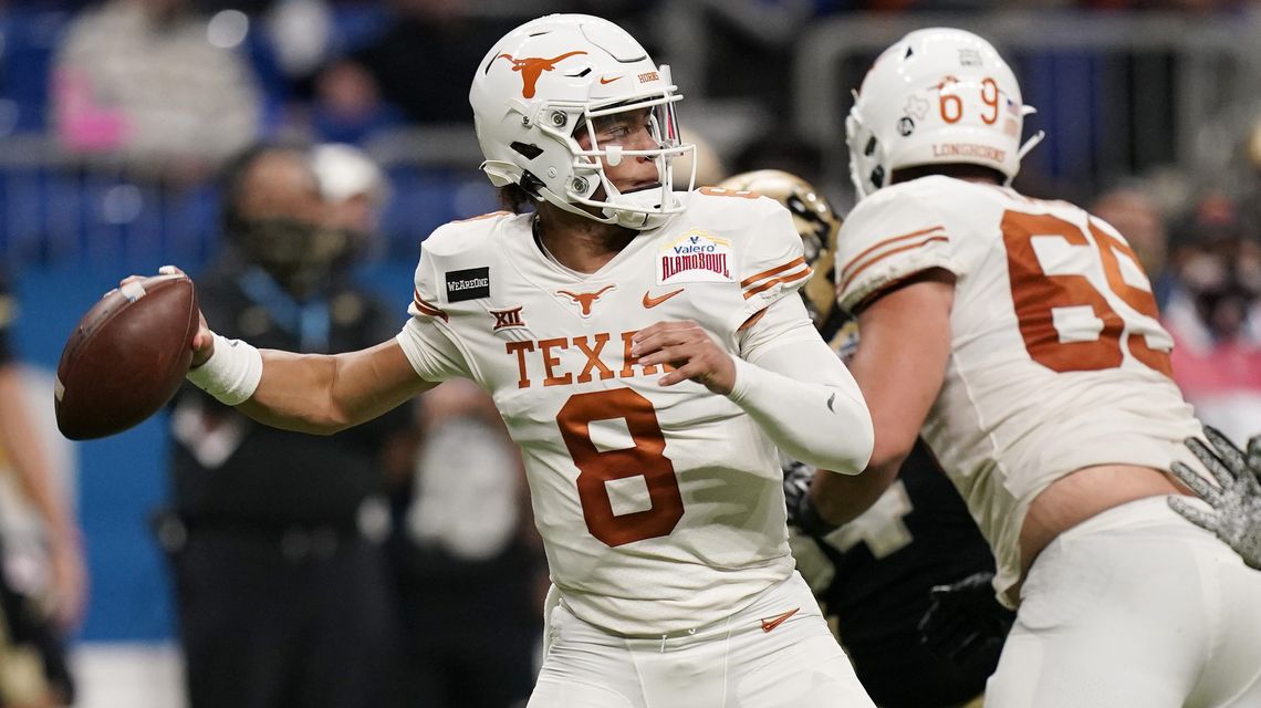 Texas overcomes Ehlinger injury, routs Colorado 55-23