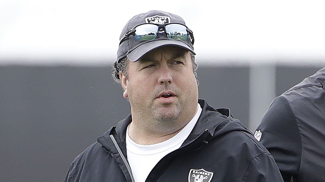 Raiders fire defensive coordinator Paul Guenther
