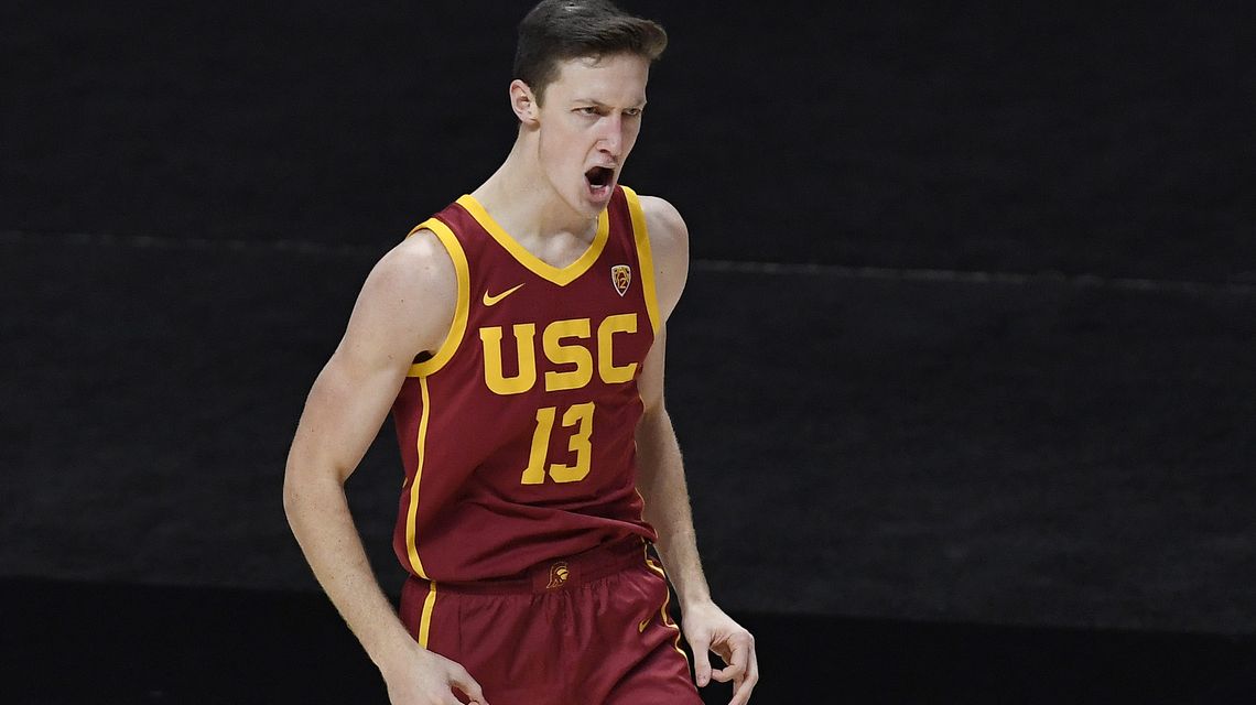 Mobley brothers secure double-doubles, USC tops BYU 79-53