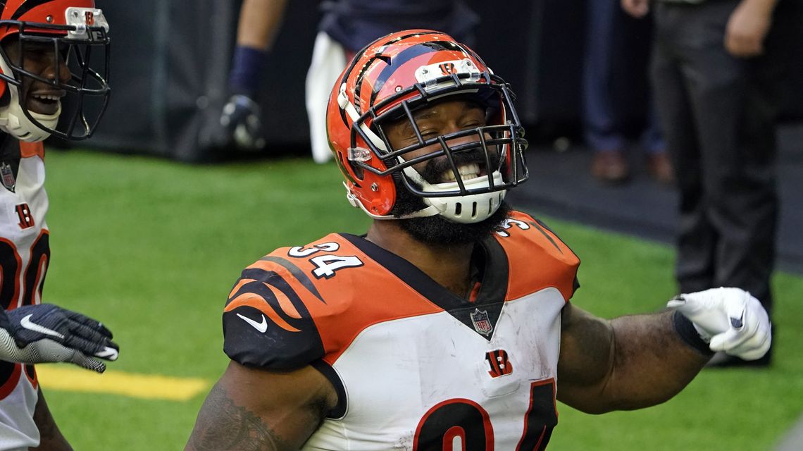 Bengals beat Texans 37-31 for first road win since 2018