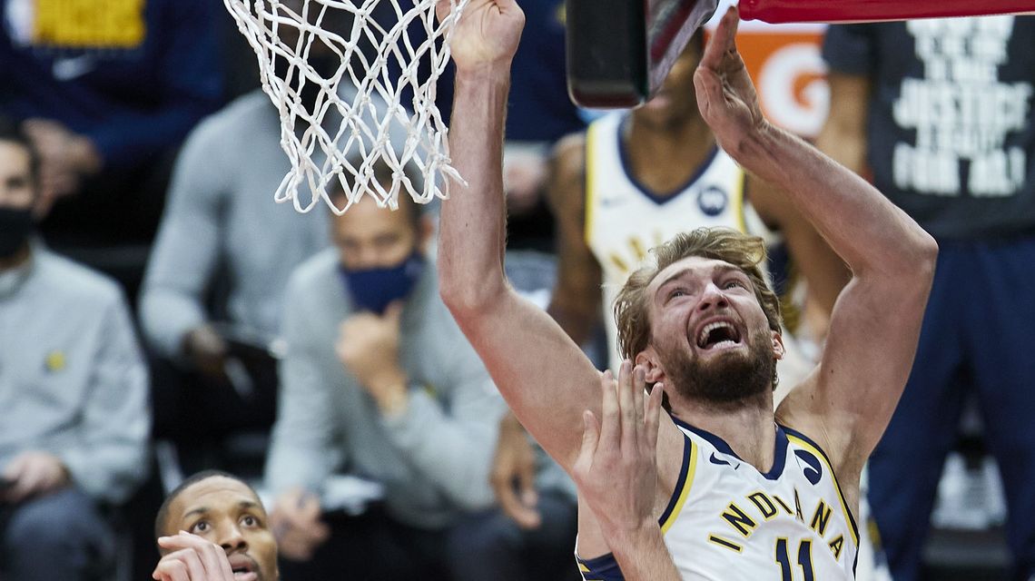 Sabonis has 23 pts, 15 boards as Pacers down Blazers 111-87