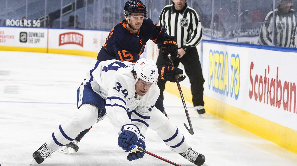 Matthews scores in 3rd to lift Leafs over Oilers 4-3