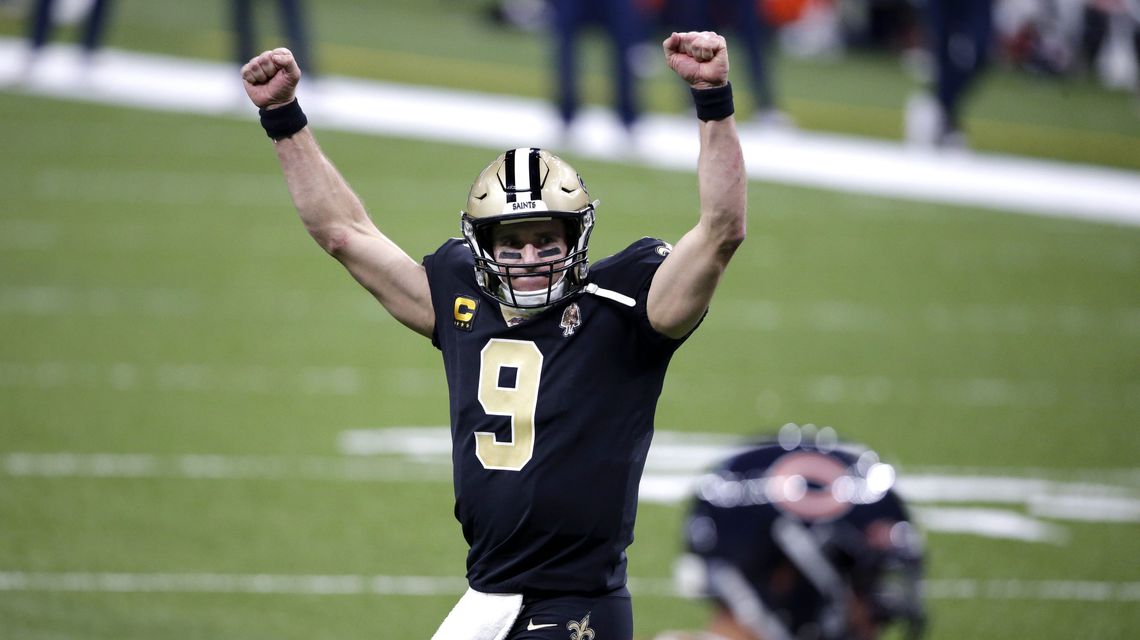 Brees, Saints pull away late for 21-9 playoff win over Bears