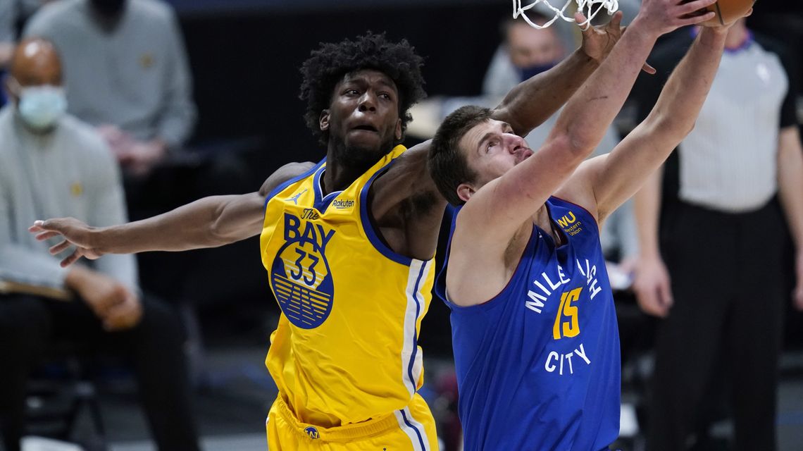 Jokic, Nuggets hold off Curry, Warriors for 114-104 win