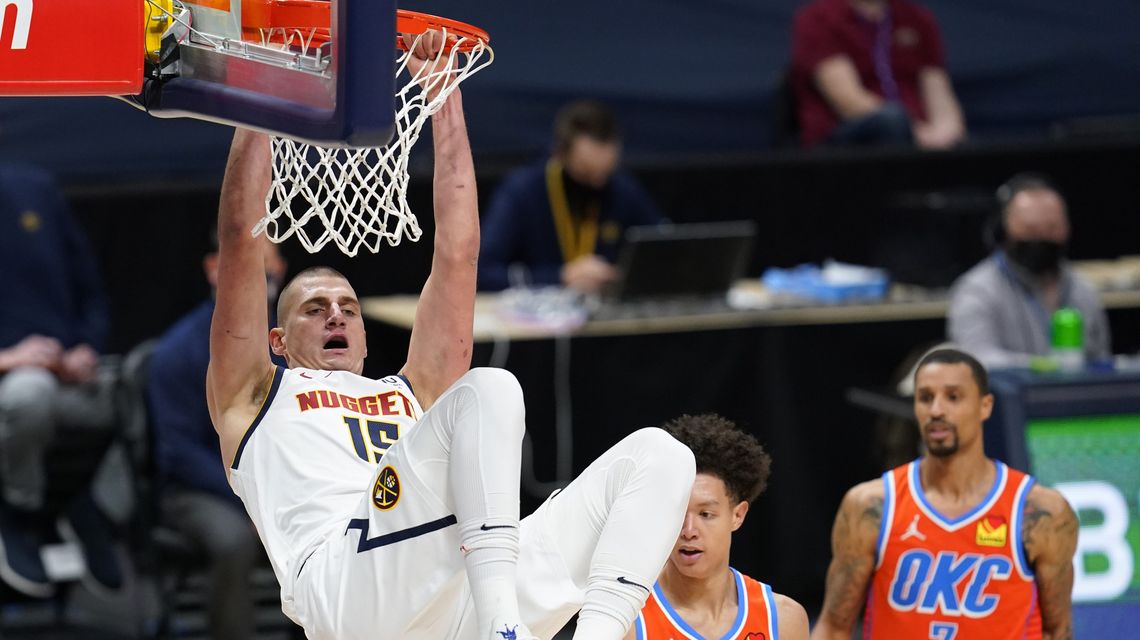 Jokic scores 27 in 3 quarters, Nuggets rout Thunder 119-101