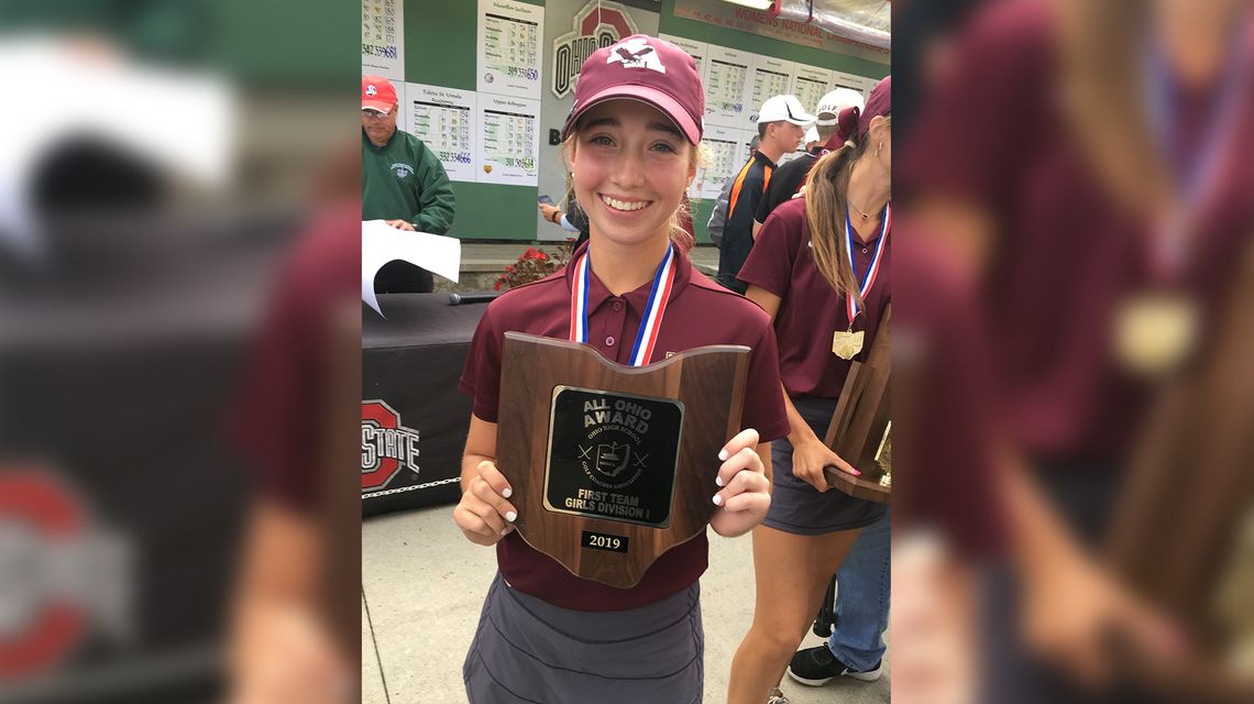 Hollenbaugh helping New Albany girls golf program to success while taking her game to next level