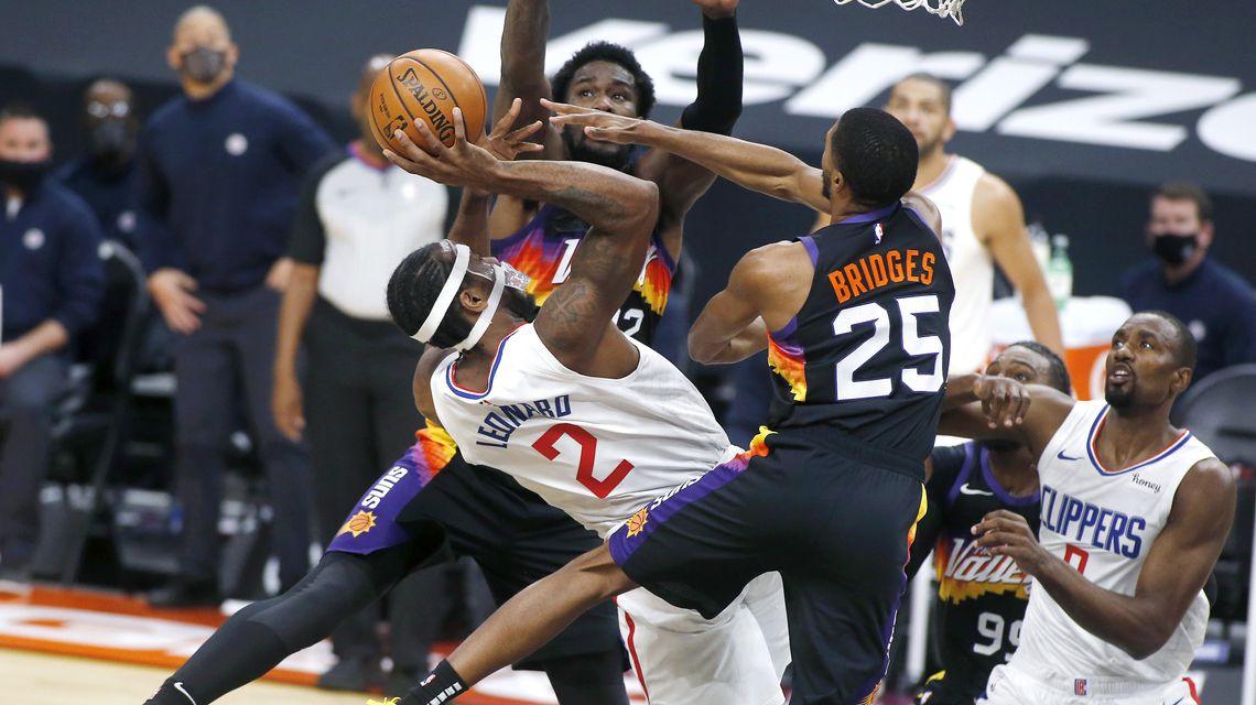 George scores 39 points, Clippers hold off Suns 112-107