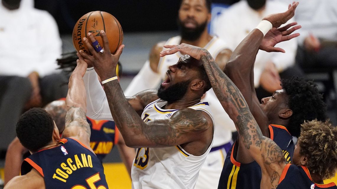 James scores 19 in 1,300th regular-season game in Lakers win