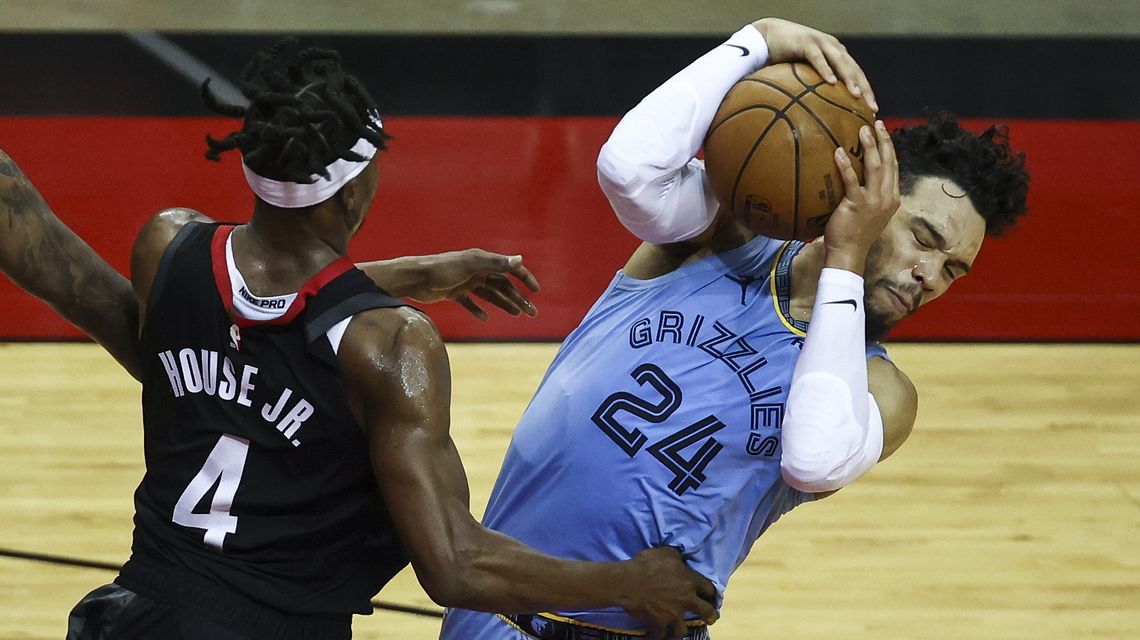 Grizzlies hand Rockets 11th straight loss, 133-84