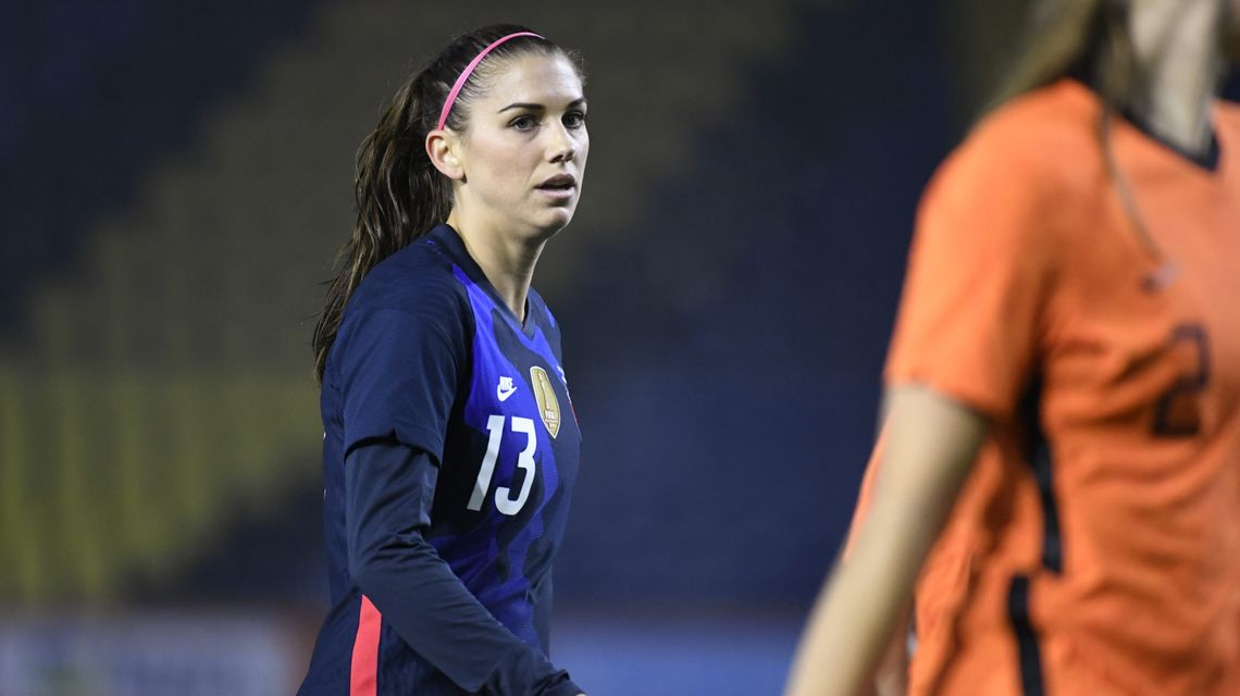 Alex Morgan heads home to California with NWSL’s Wave