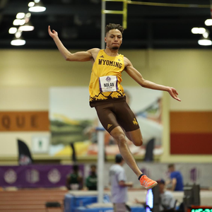 Change in mentality helps Wyoming track and field athlete find success
