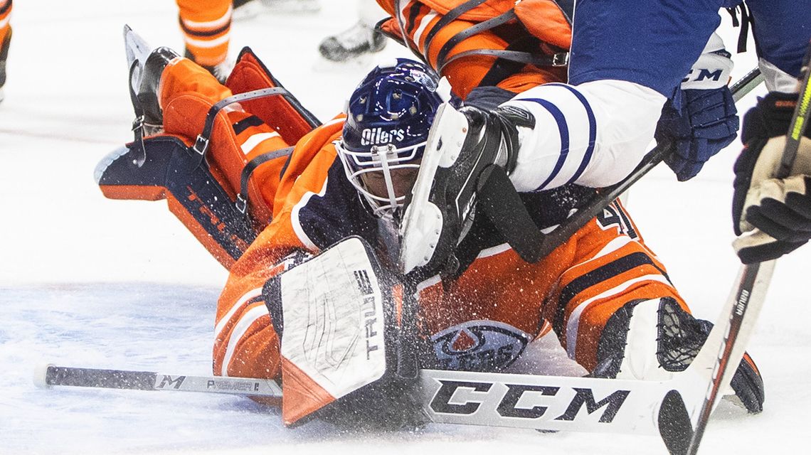 Campbell makes 30 saves, NHL-leading Leafs beat Oilers 4-0
